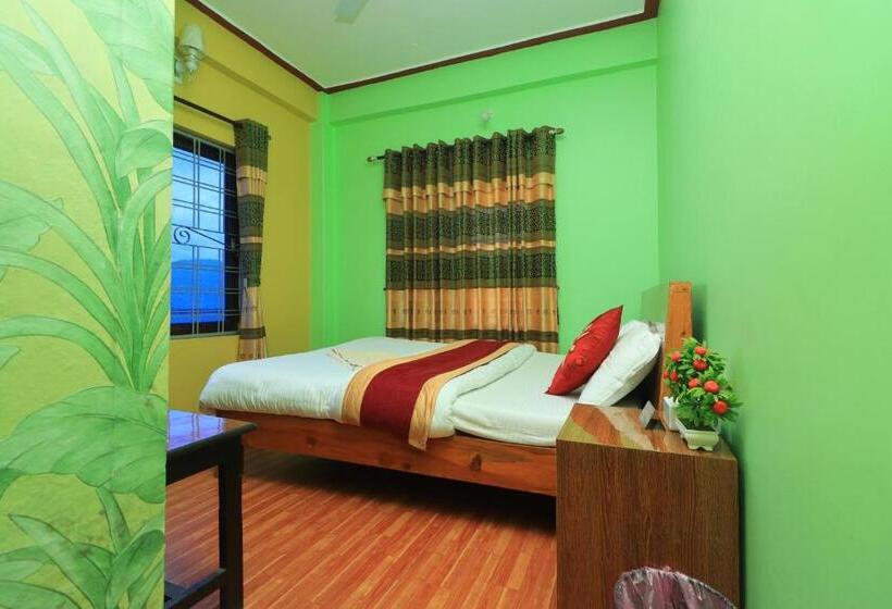 هتل Lekhnath View Tower And Eco Farm