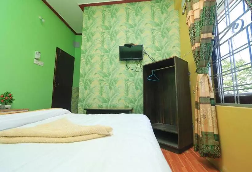 هتل Lekhnath View Tower And Eco Farm