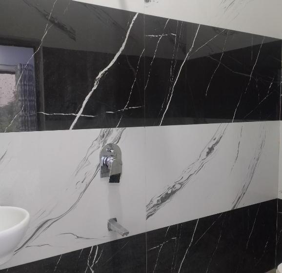 בית מלון כפרי Moonlight & Restaurant