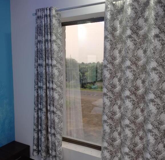 בית מלון כפרי Moonlight & Restaurant