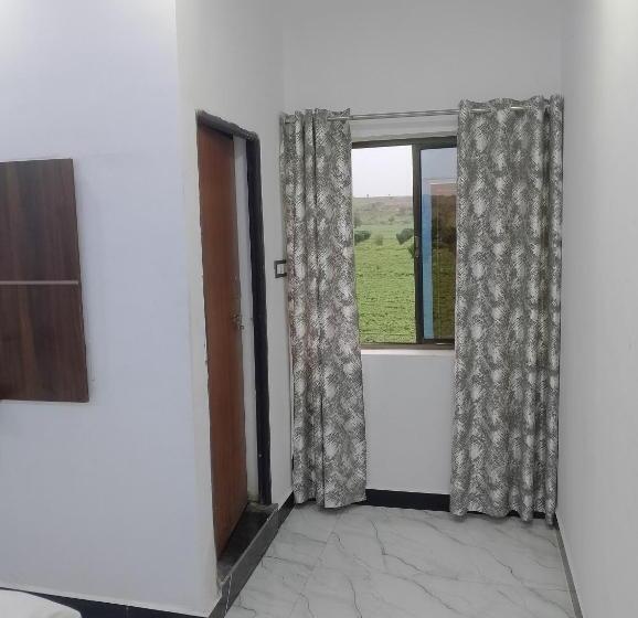 בית מלון כפרי Moonlight & Restaurant