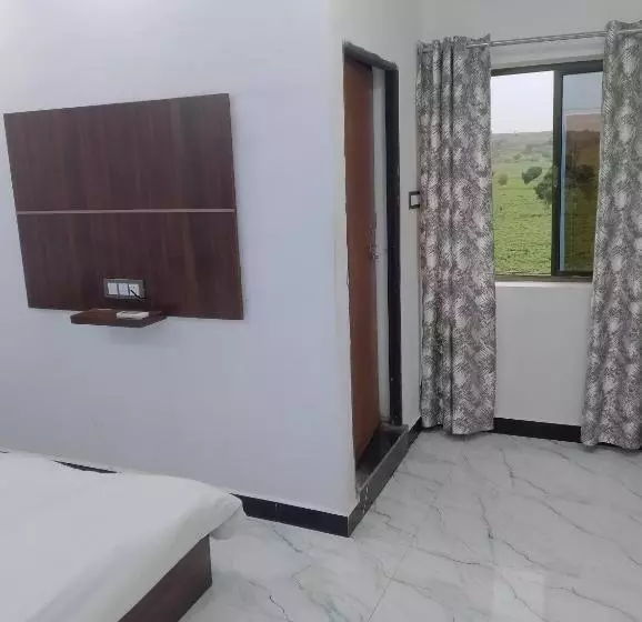 Hotelli Moonlight & Restaurant