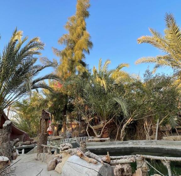 هتل Shamofs Art Garden