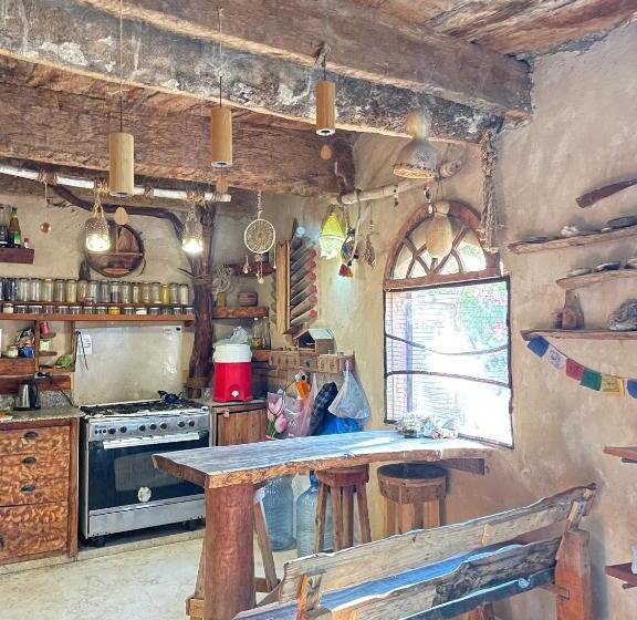 هتل Shamofs Art Garden