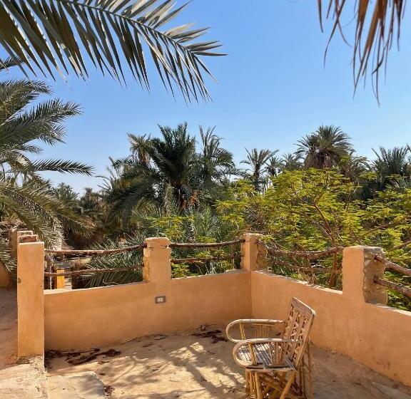 هتل Shamofs Art Garden