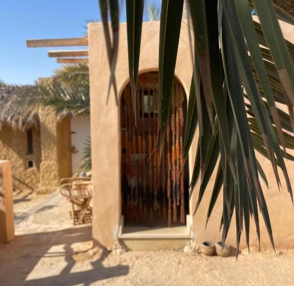 هتل Shamofs Art Garden