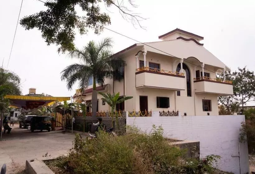 ペンション Arshiv S Mansion