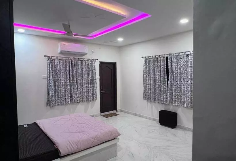 ペンション Arshiv S Mansion