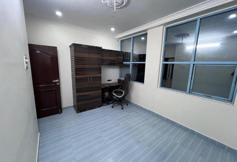 פנסיון Arshiv S Mansion