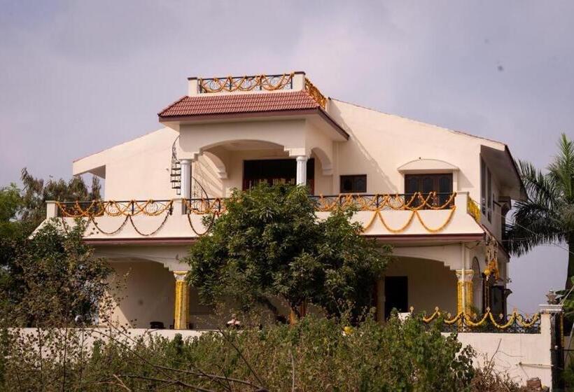 פנסיון Arshiv S Mansion