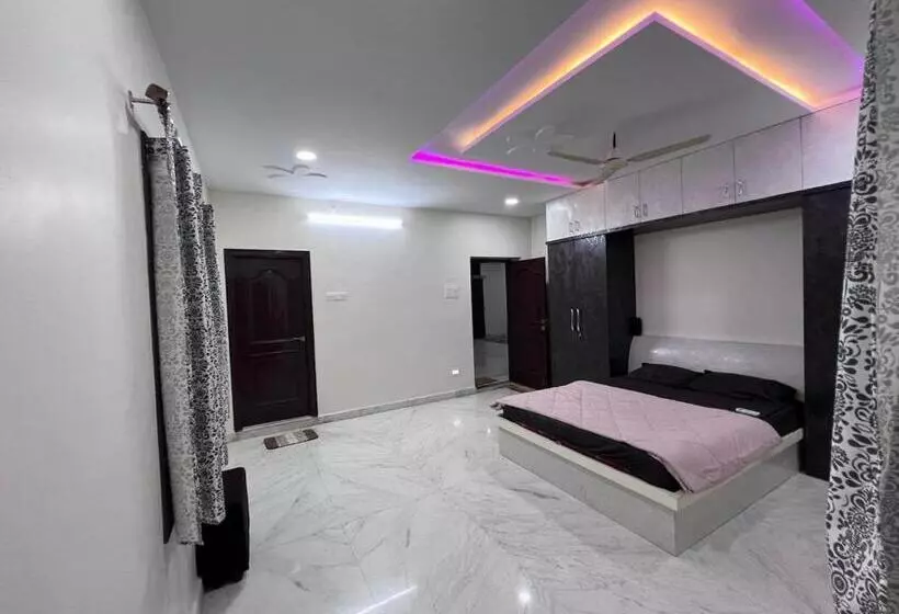 ペンション Arshiv S Mansion