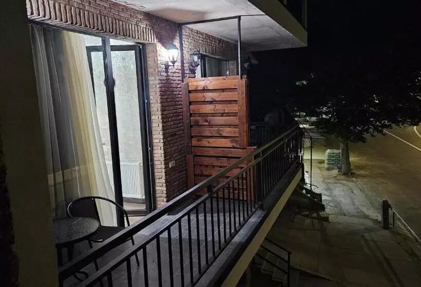 پانسیون Guesthouse Mtskheta K2 #1