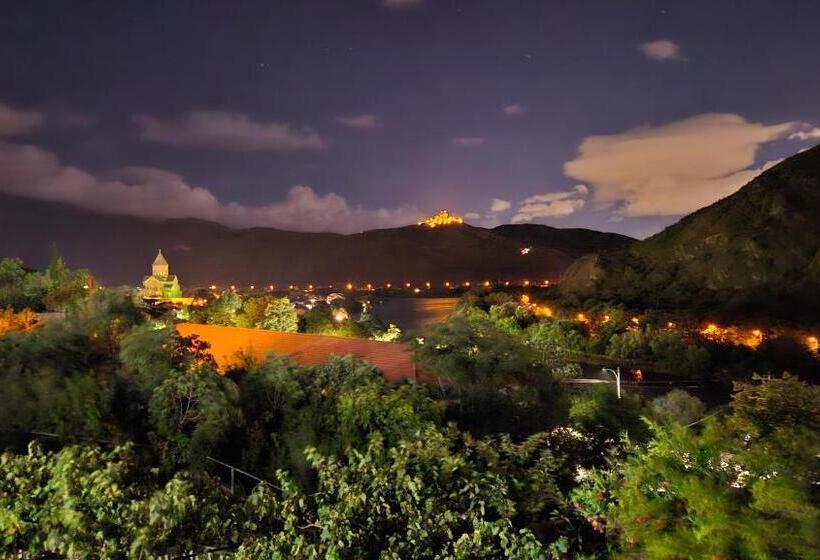 پانسیون Guesthouse Mtskheta K2 #1