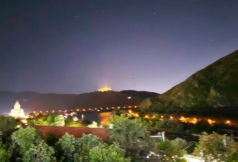 پانسیون Guesthouse Mtskheta K2 #1
