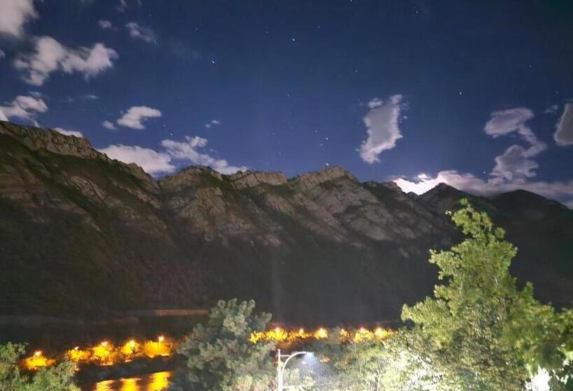 پانسیون Guesthouse Mtskheta K2 #1