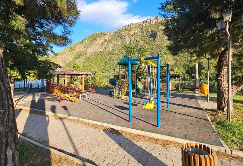 پانسیون Guesthouse Mtskheta K2 #1