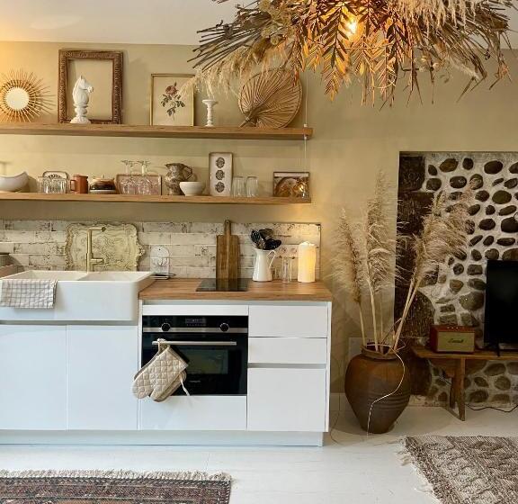 Pensiune La Suite Drômoise 1809