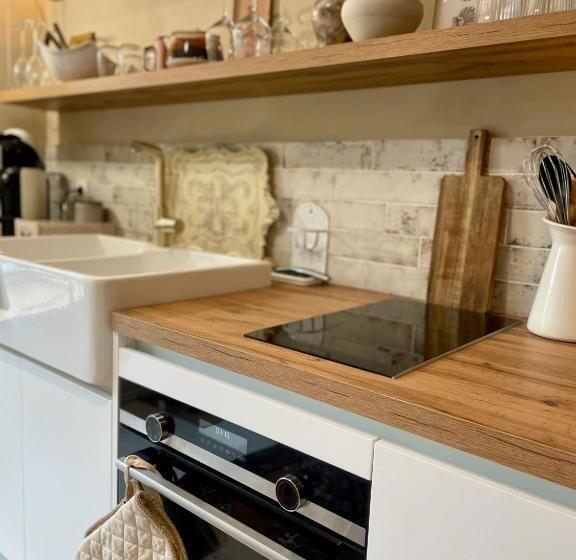 Pensiune La Suite Drômoise 1809