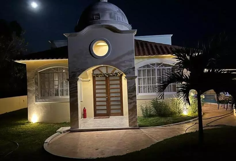 پانسیون Leopolds Village
