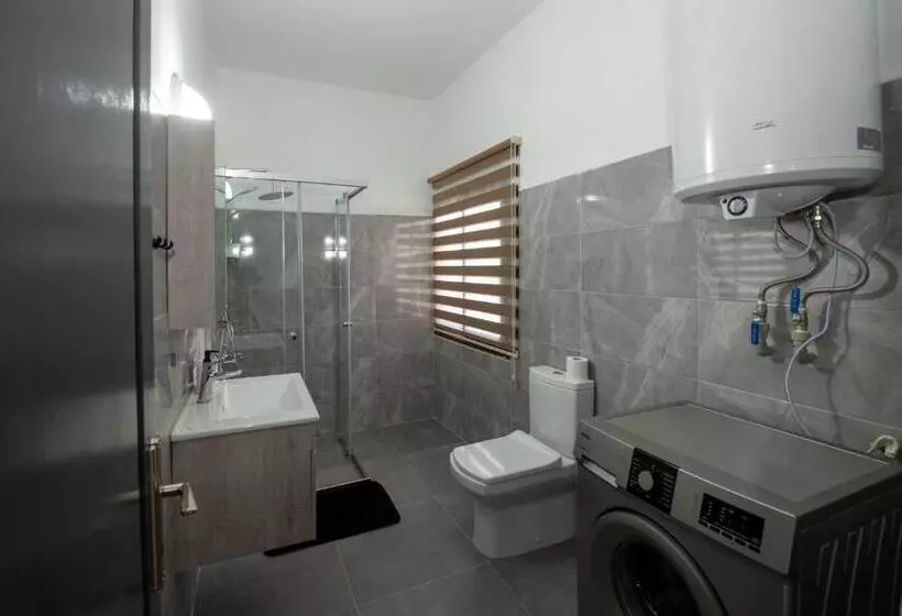 ペンション Nicosia Suites