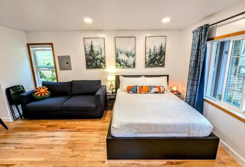 ペンション Private Suite Close To The Airport & Food Scene!