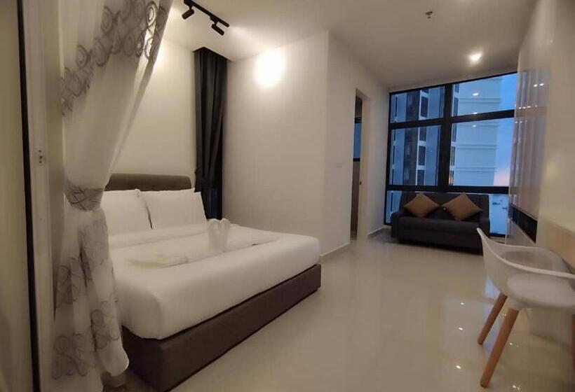 The Shore By Petite Residence