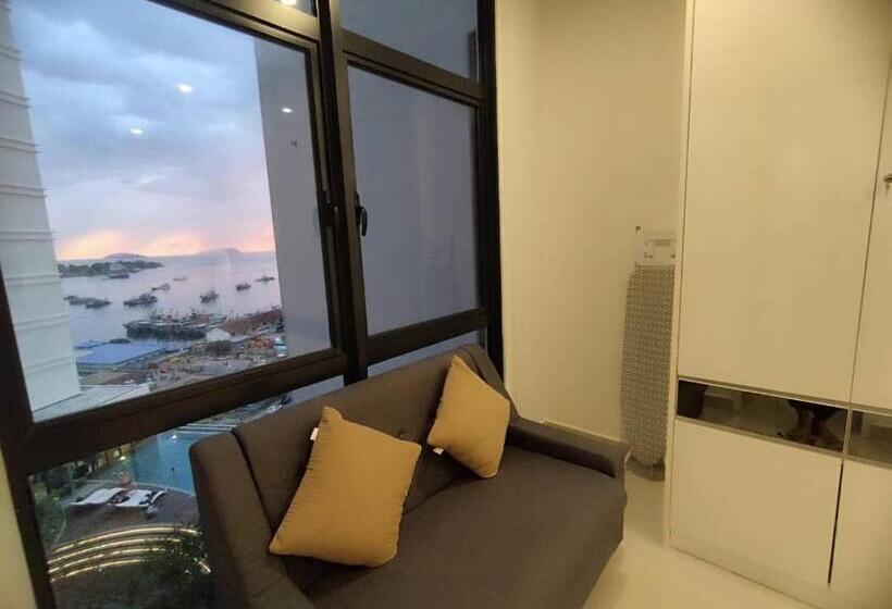 The Shore By Petite Residence