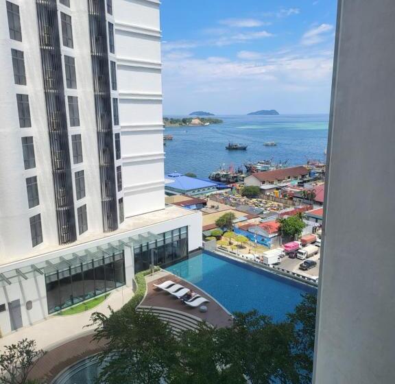 The Shore By Petite Residence