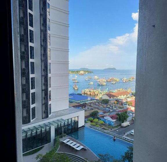 The Shore By Petite Residence