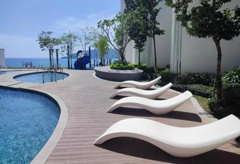 The Shore By Petite Residence