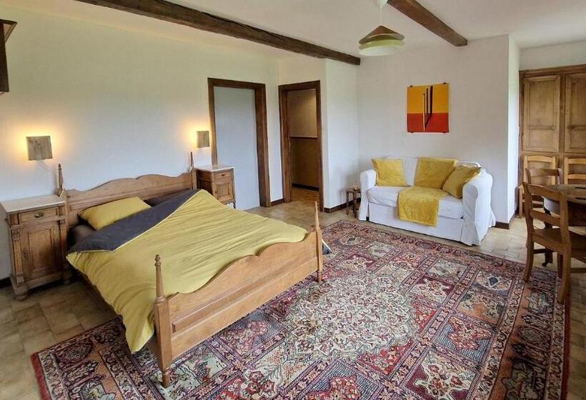 ベッドアンドブレックファースト Les Herbesfolles De Oizy