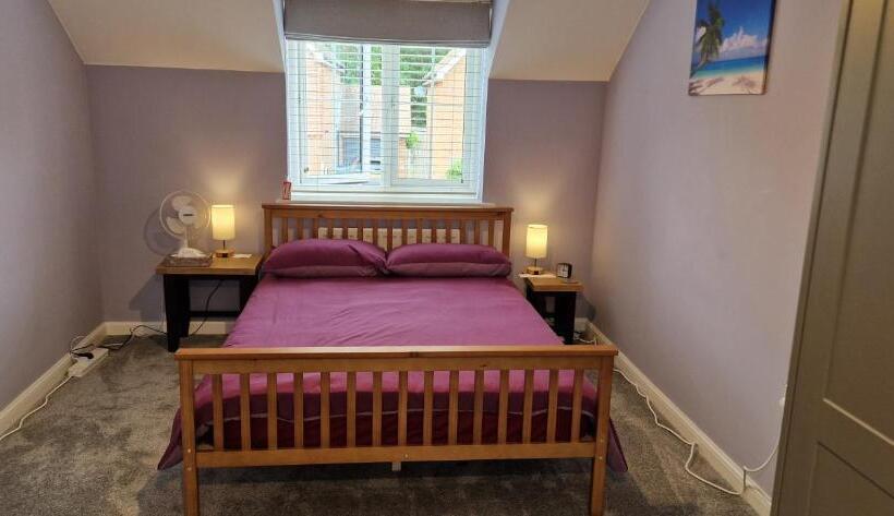 Bed and Breakfast Lovely Room In Southwater