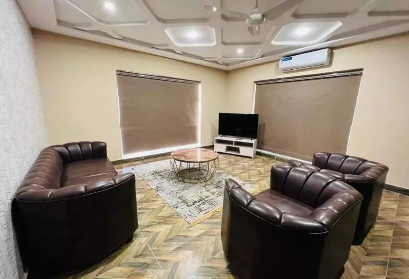تختخواب و صبحانه Rehman Luxury Rooms And Apartments