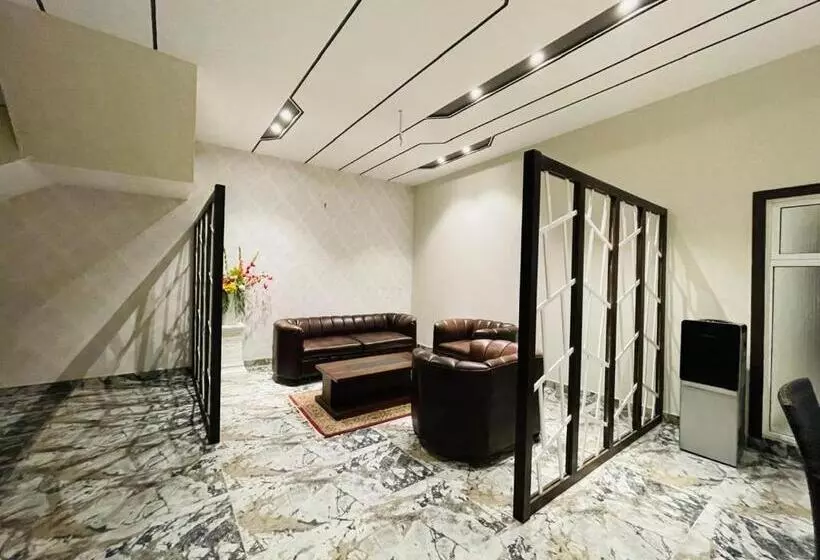 تختخواب و صبحانه Rehman Luxury Rooms And Apartments