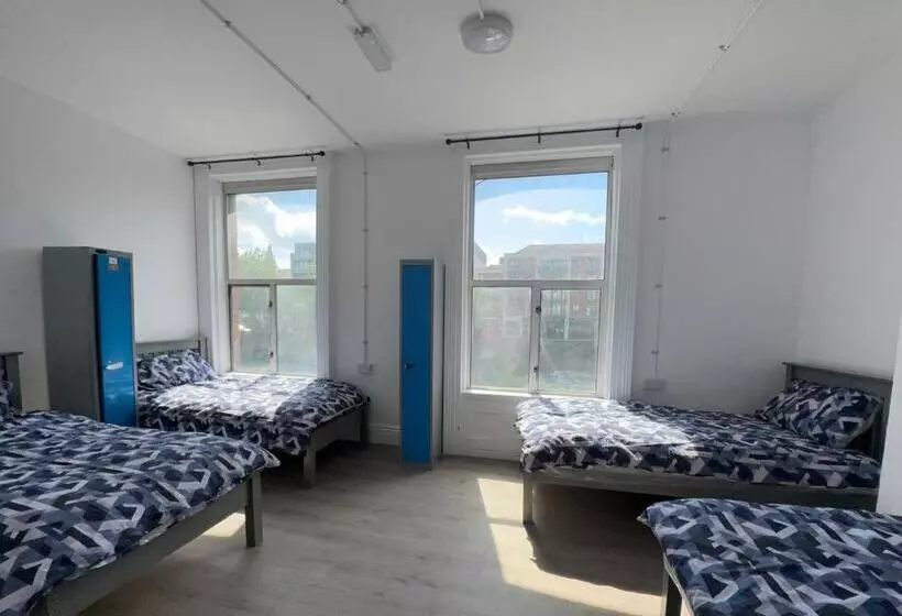Dublin Quayside Hostel