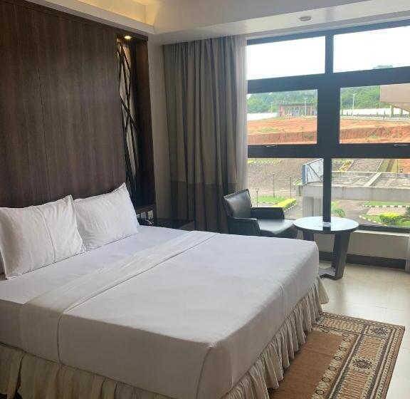 هتل Agulu Lake Resort And Conference Centre