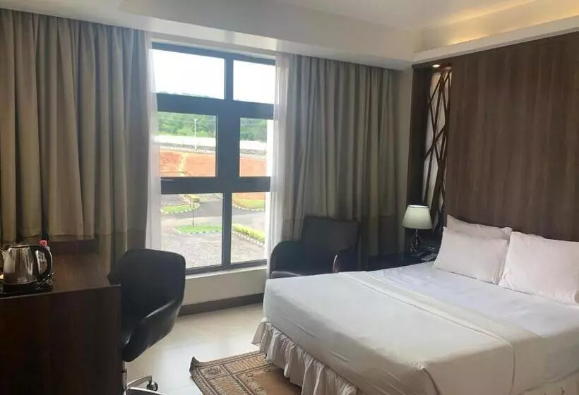 هتل Agulu Lake Resort And Conference Centre