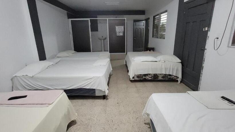 هتل Boutique Adelmo S