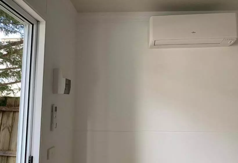 カプセルホテル Kooralbyn