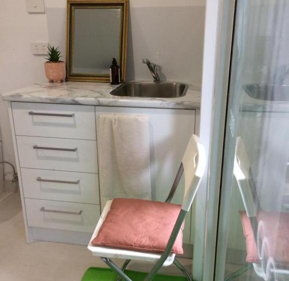 캡슐 호텔 Kooralbyn