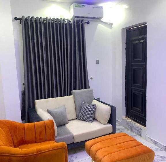 پانسیون An Exquisite 1bedroom Apartment