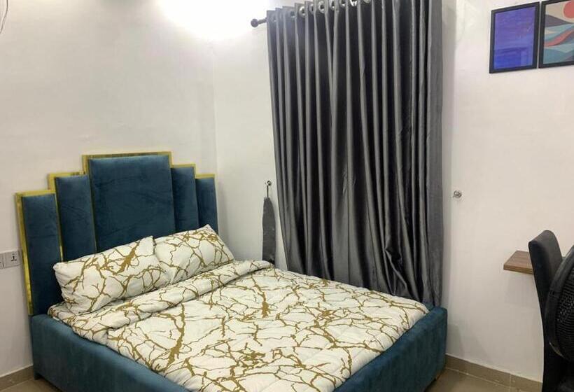 پانسیون An Exquisite 1bedroom Apartment