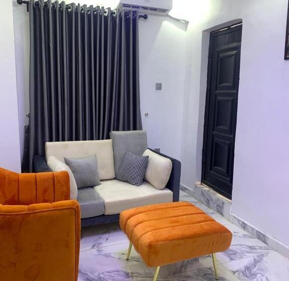 پانسیون An Exquisite 1bedroom Apartment