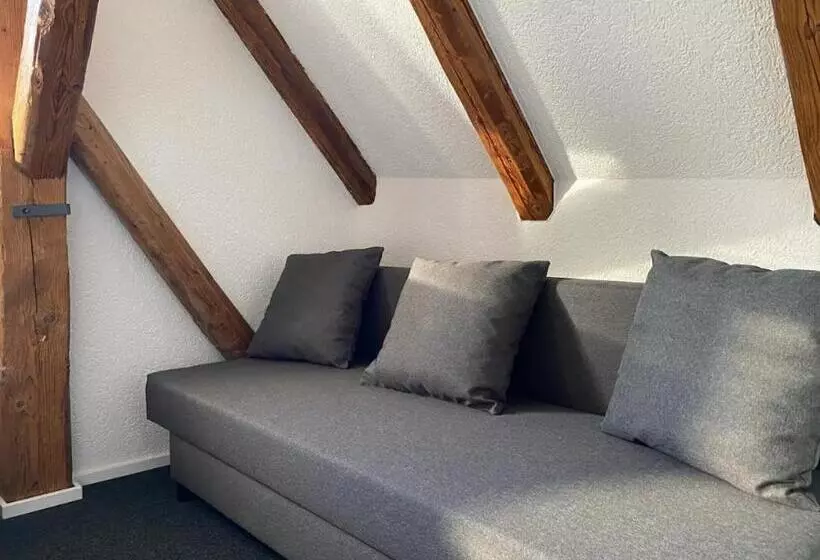 Majatalo Familienzimmer Mit Bettenlager