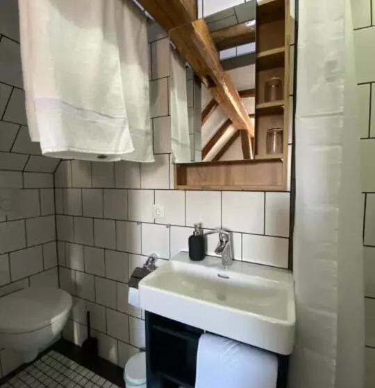 Majatalo Familienzimmer Mit Bettenlager