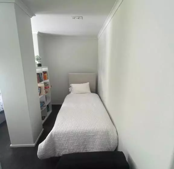 ペンション Gully Retreat