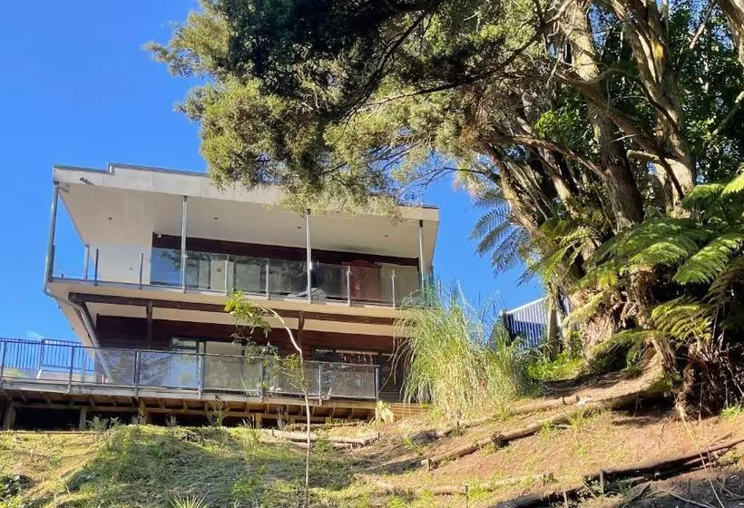 ペンション Gully Retreat