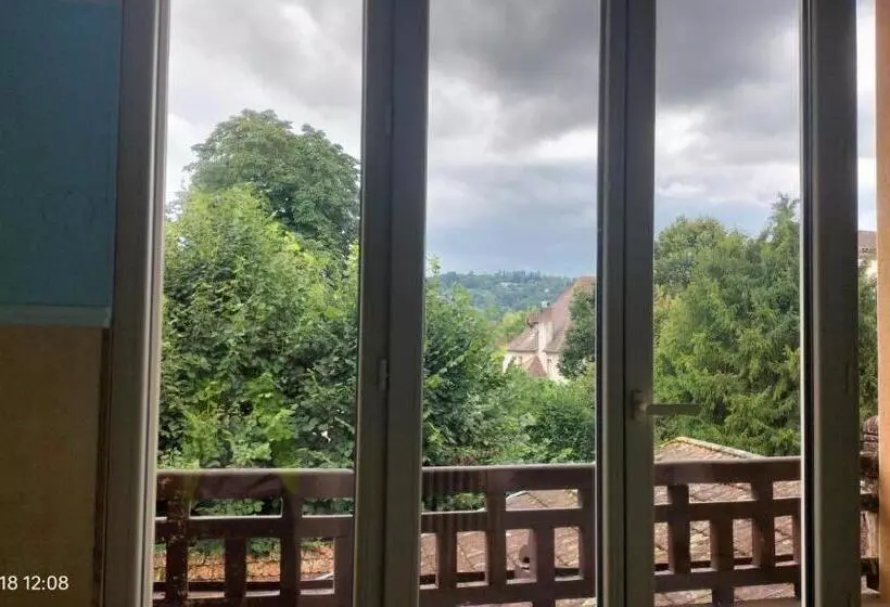 ペンション Maison Bonhomme