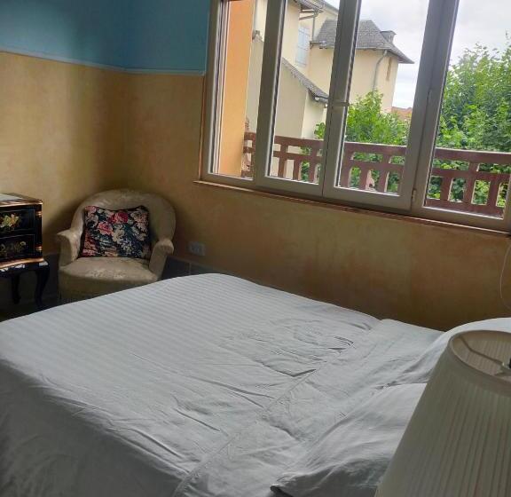 بنسيون Maison Bonhomme