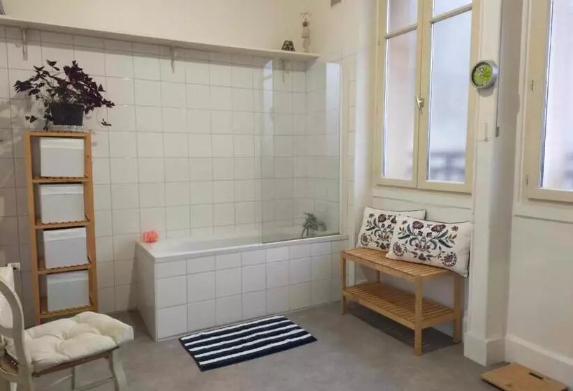 ペンション Maison Bonhomme